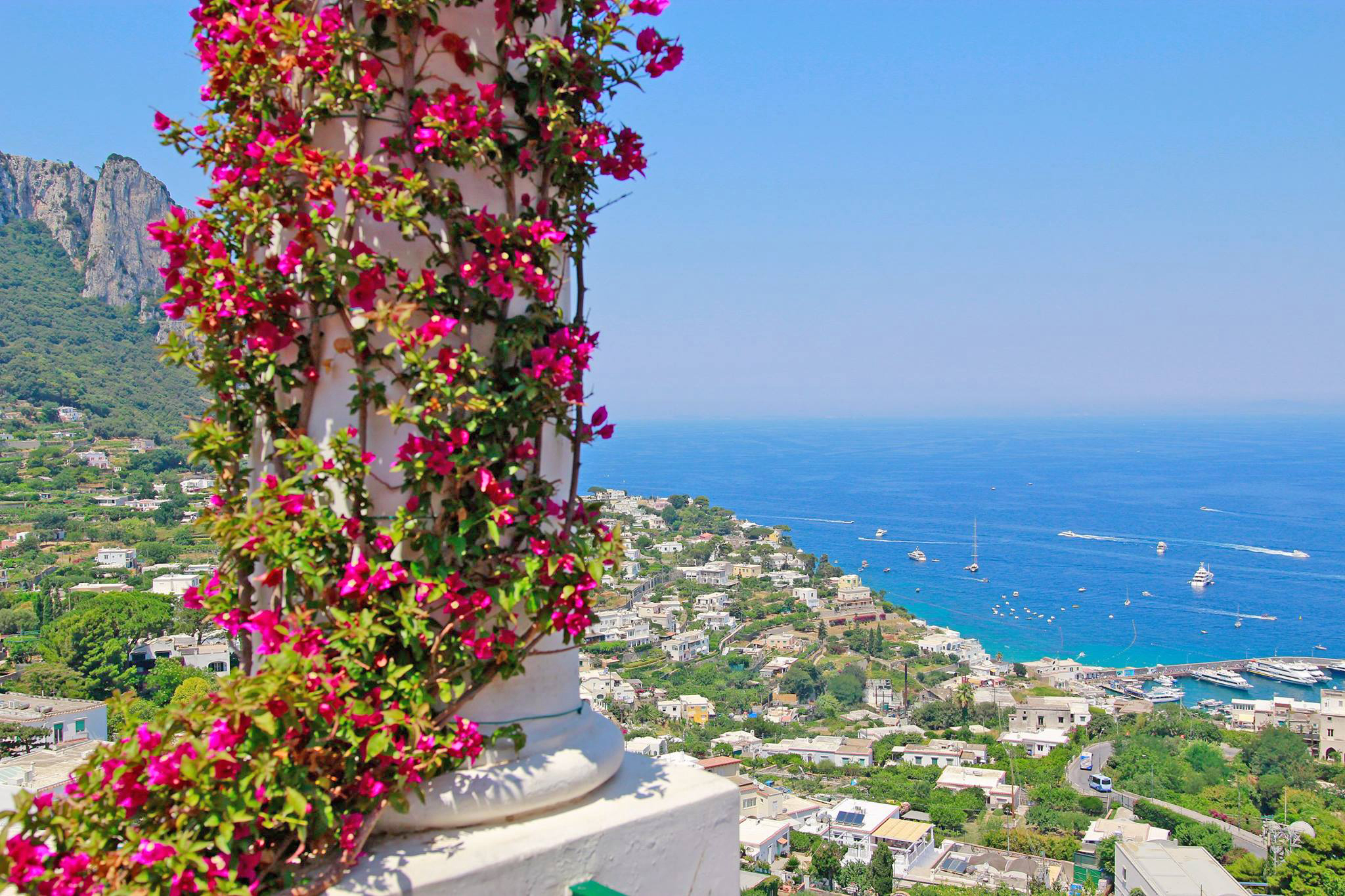 Panorama na wyspie Capri we Włoszech