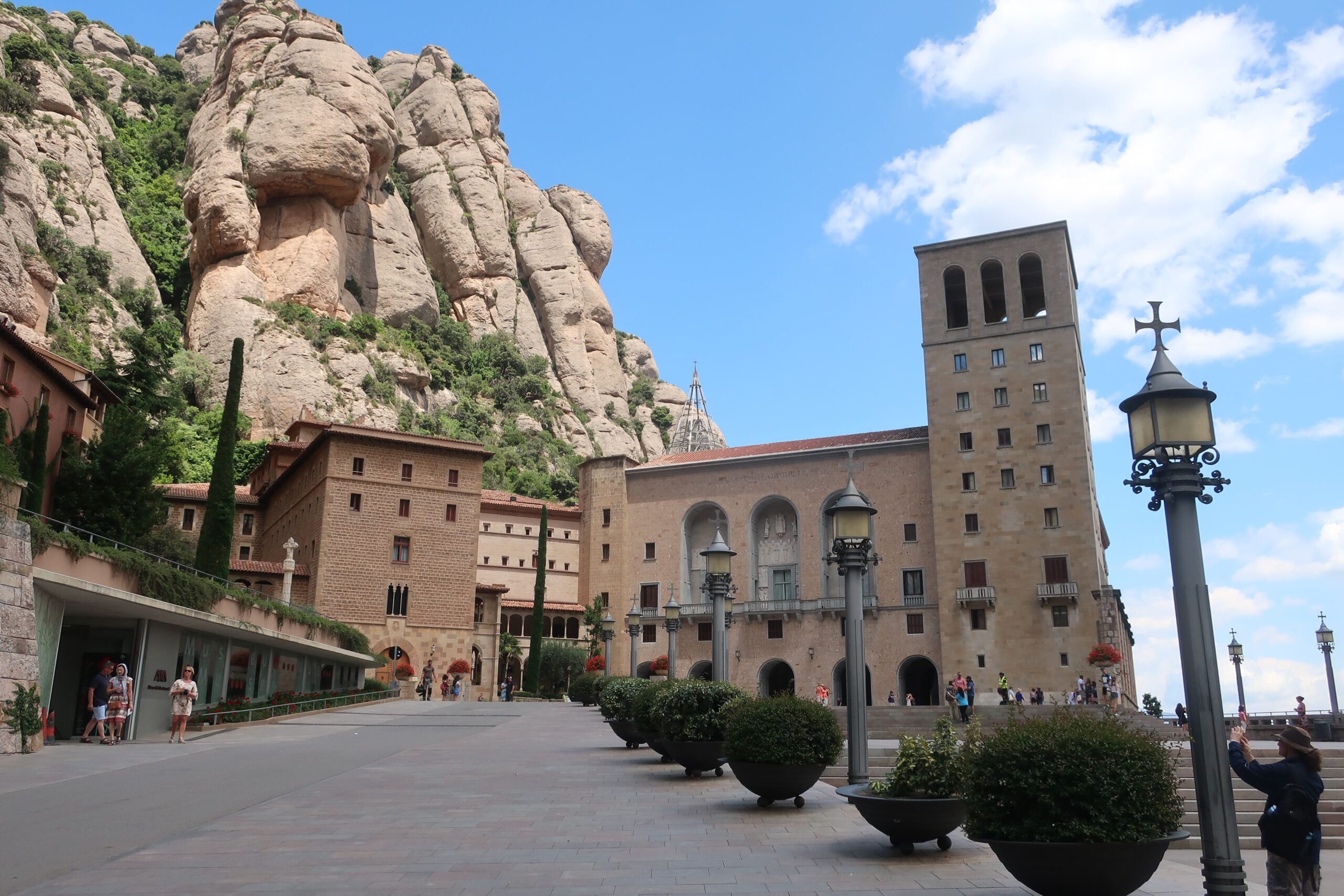 Klasztor w górach Montserrat